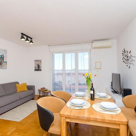 Spacious Apartment Smile With Terrace And Secure Garage Сплит Экстерьер фото