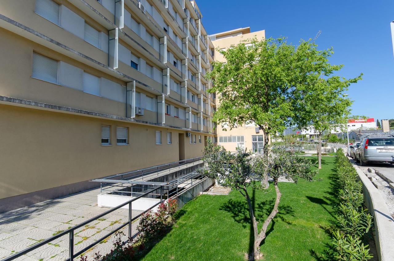 Spacious Apartment Smile With Terrace And Secure Garage Сплит Экстерьер фото